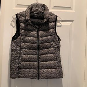 Uniglo vest
